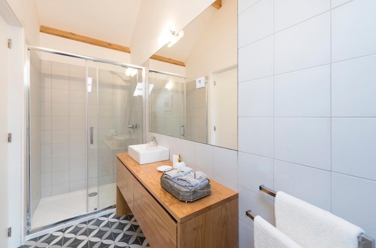 Golden Apartment *